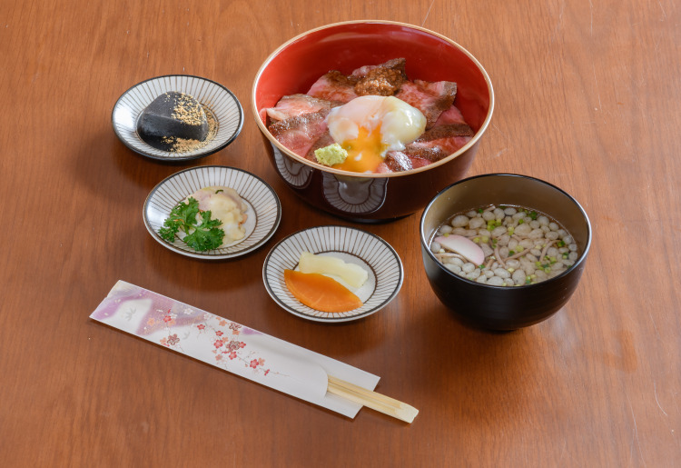 黒毛和牛丼